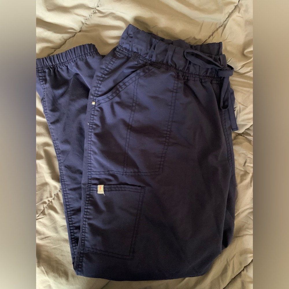 Women’s Navy Scrub Set (2 pants one top)